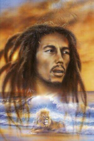  Bob Marler and king of lion 